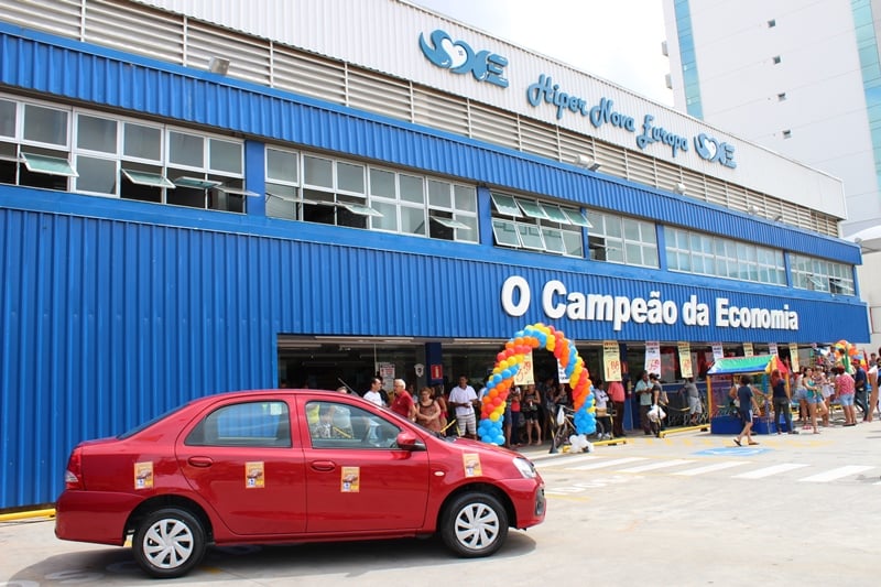 Com grande festa, Nova Europa sorteia Etios Sedan zerinho