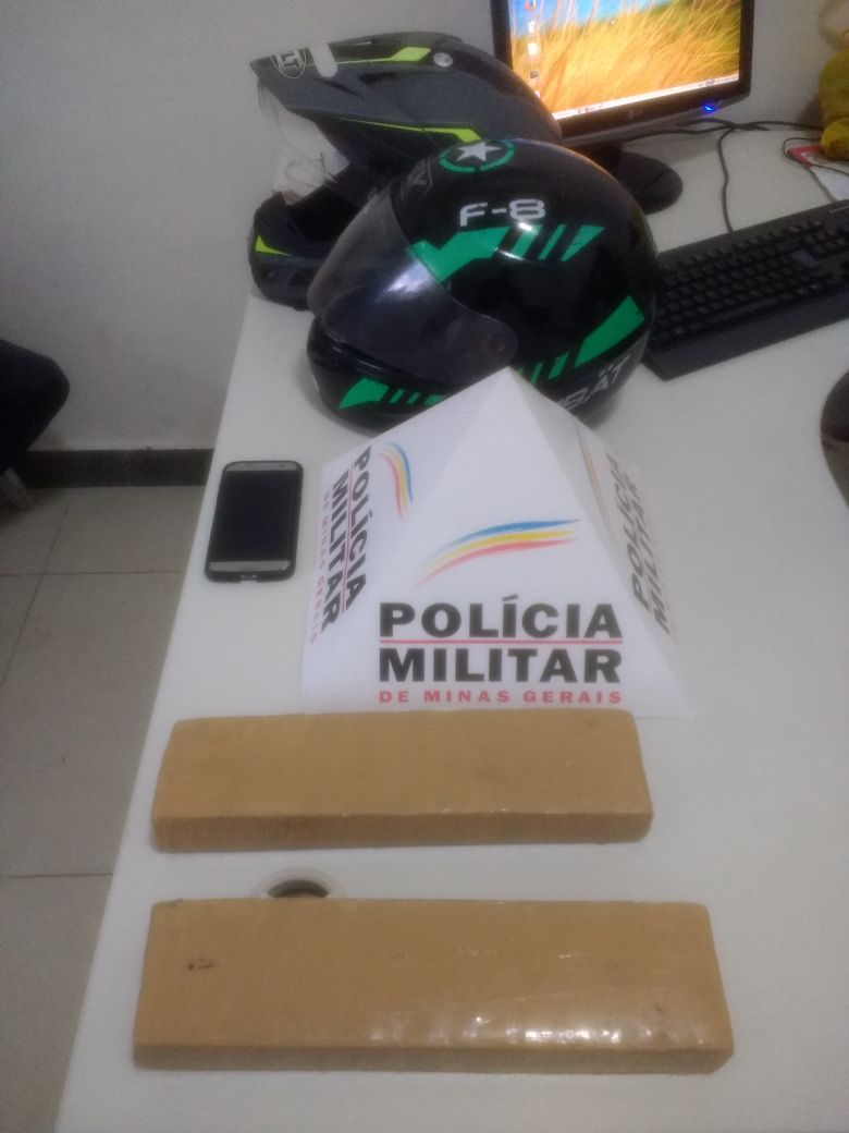 Mototaxista é preso transportando barras de maconha em Itabira