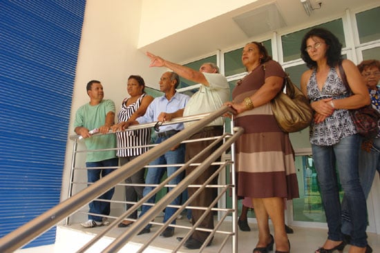 Líderes comunitários visitam obra do primeiro prédio da Unifei