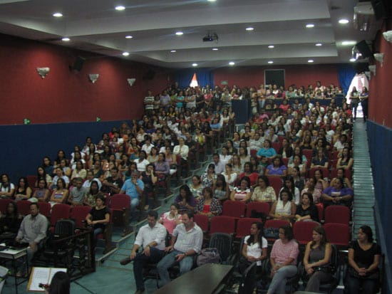 Santa Bárbara abre ano escolar com encontro de educadores