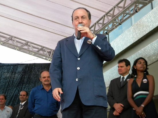 Presidente da Câmara de Nova Era pede escola federal a Danilo de Castro