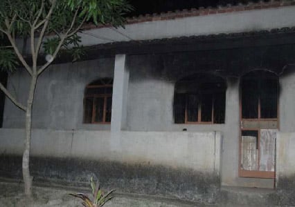 Suspeita de incêndio criminoso em casa no Boa Esperança