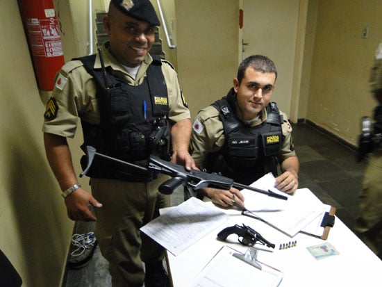 Ladrão não atende o celular e acaba preso após assalto