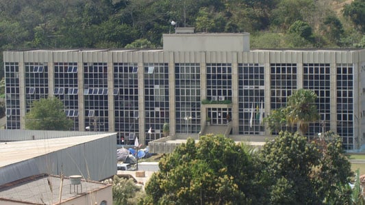Prefeito quer mais 80 servidores na Administração Municipal