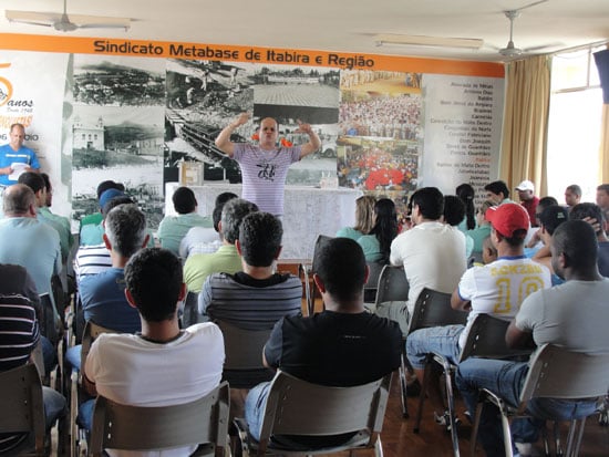 Funcionários aceitam proposta de PR da Vale