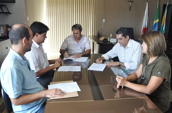 Assinada ordem de serviço para início da obra da Escola Integral Rural