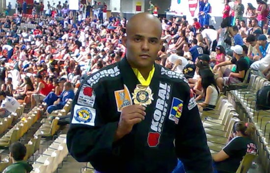 Atleta de Santa Bárbara é bi-campeão no mineiro de jiu-jítsu