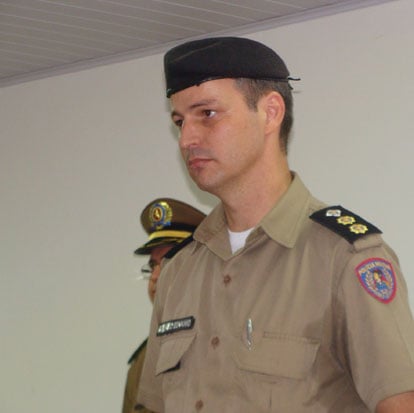 Comandante e proprietários de casas lotéricas discutem medidas anti-assaltos