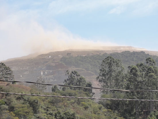 Após nuvem de poeira, vereadores cobram fiscalização ambiental