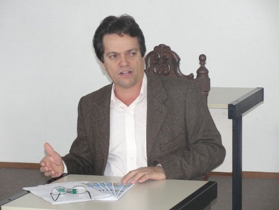 Federaminas premia José Antônio Lopes como Empresário do Ano 2011