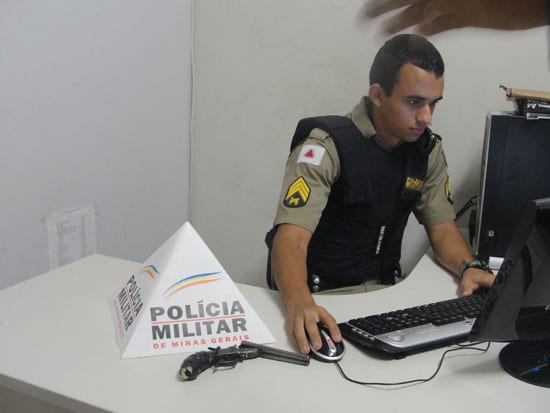 Três são detidos pela Rotam com garrucha em Itabira