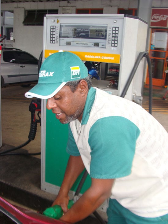 Em menos de 15 dias, gasolina e álcool sobem de novo