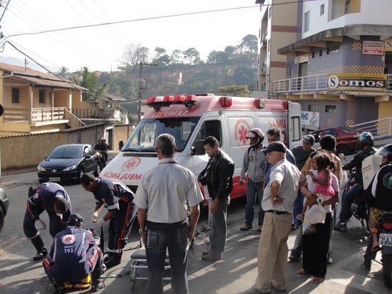 Homem é atropelado no bairro Água Fresca