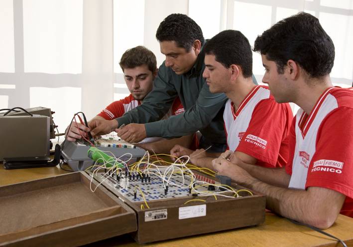 Programa de Educação Profissional oferece 30 mil vagas para jovens em 115 municípios