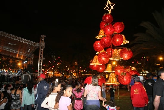 Luzes dão o tom do Natal em Itabira
