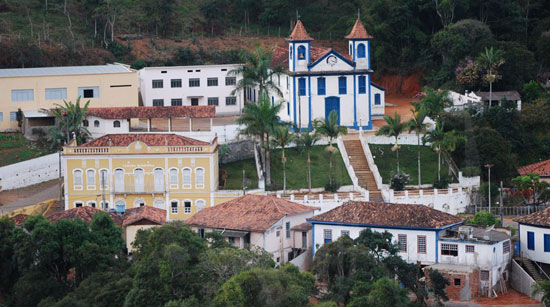Prefeitura de Alvinópolis abre 111 vagas para contratação temporária