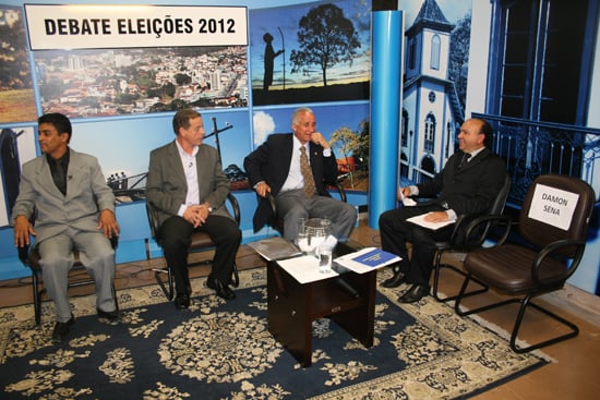 Candidatos fazem mais um debate ameno