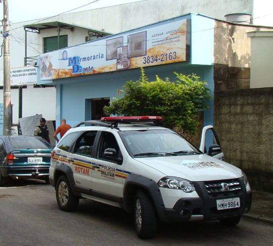 Bandidos assaltam Marmoraria Duarte e levam R$ 16 mil
