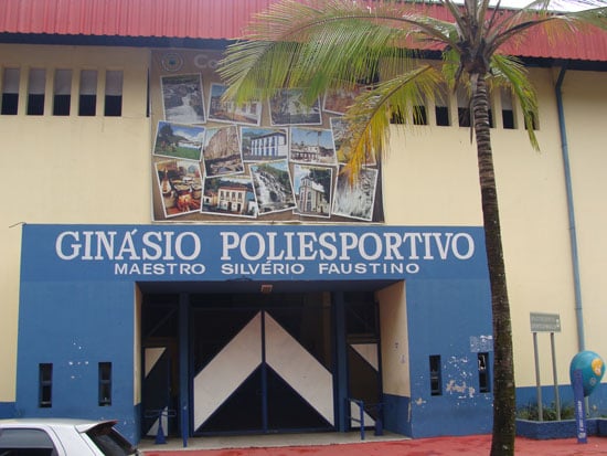 Criança invade Secretaria de Esportes e furta notebook