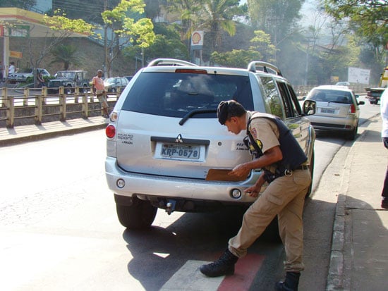 PM apreende Pajero do RJ com nove estudantes dos Jogos Jurídicos