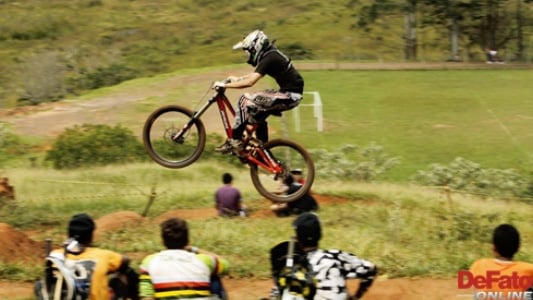 2º Desafio Click Radical de Down Hill reúne os principais atletas do Brasil em Itabira