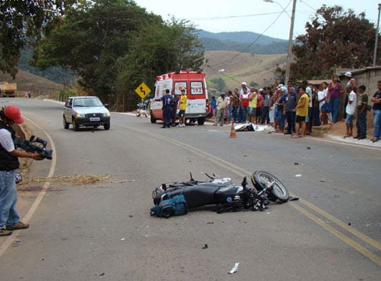 Borracheiro morre em acidente com moto no bairro Pedreira