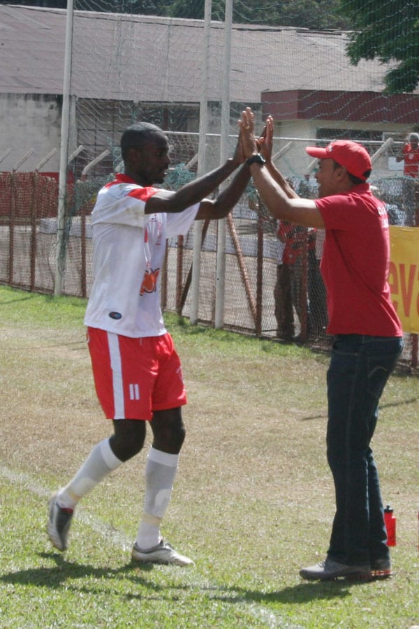 Valério joga com desfalque de um dos artilheiros
