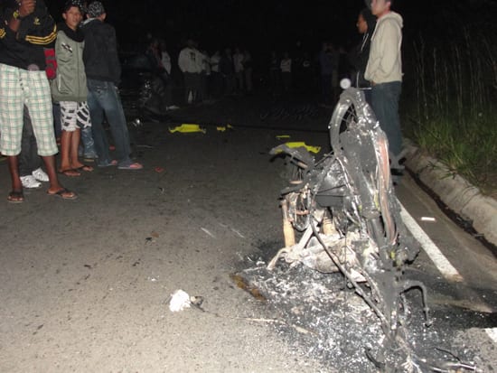 Acidente mata estudante inabilitado e incendeia moto em Santa Maria de Itabira