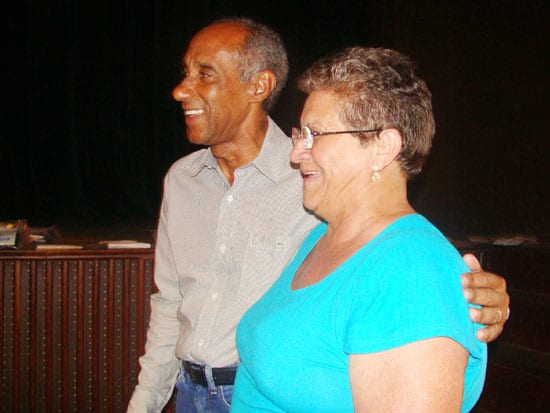 Durante entrega de óculos, prefeito diz que saúde 100% é prioridade de seu governo