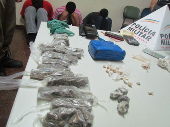 Polícia prende três homens com crack e maconha no Marajó