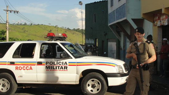 Polícia Militar faz mega operação nos bairros Bela Vista, Nova Vista e Praia