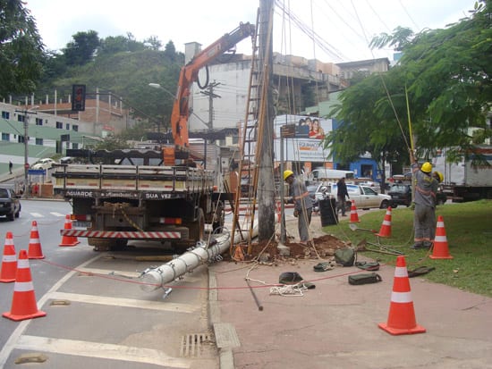Moradores do entorno da praça Acrísio e avenida das Rosas ficarão sem luz até as 15h30
