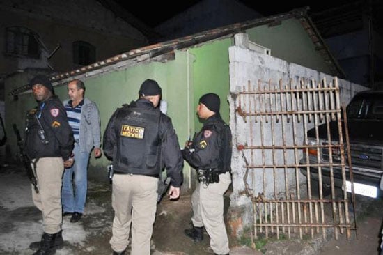 Dois rapazes são executados dentro de casa em João Monlevade