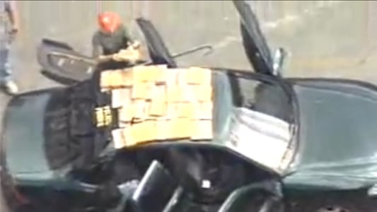 Carro de Itabira é apreendido com 100 kg de maconha em BH