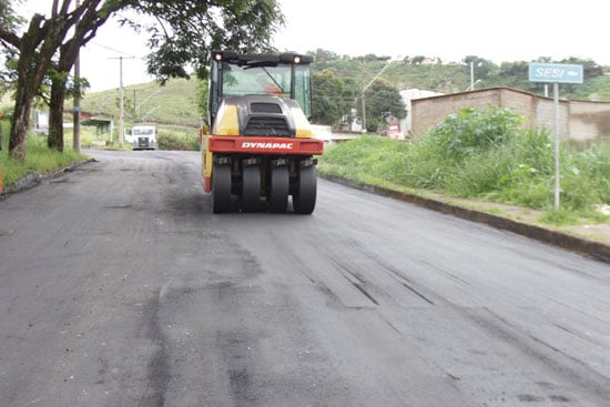 Prefeitura de Monlevade asfalta rua Itabira e cria mais um acesso para Linha Azul