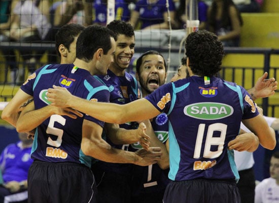 Sada Cruzeiro encara Vôlei Futuro em busca da vaga inédita na final da Superliga
