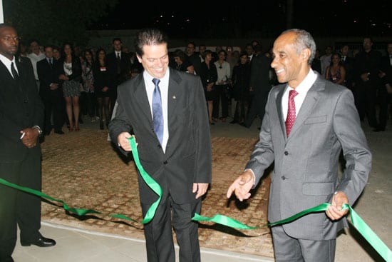 Noite de homenagens marca inauguração de nova sede da Acita