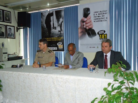 Prefeito, comandante da PM e delegado regional lançam serviço de disque denúncia em Itabira