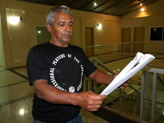 Aposentado pede ajuda da Câmara para voltar a comercializar areia