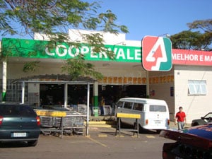 BH Supermercados pode comprar a Coopervale