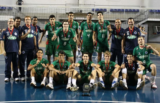 Juvenil do Sada Cruzeiro é campeão Metropolitano de vôlei