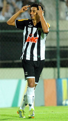 Renan Oliveira curte mais um fim de semana de carrasco do Flamengo