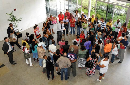Moradores do Sem-Terra protestam na ALMG