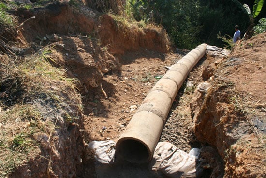 Prefeitura de Monlevade constrói rede pluvial no Petrópolis