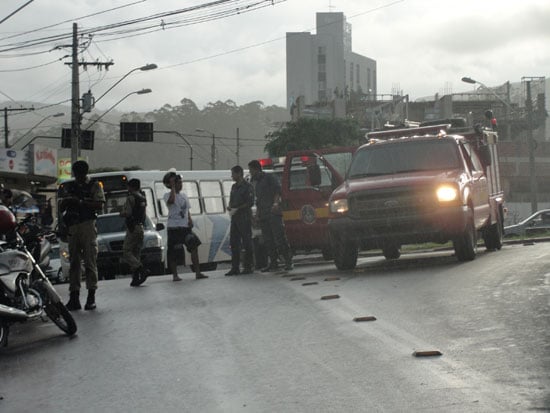 Inabilitado atropela mulher e tenta fugir do local
