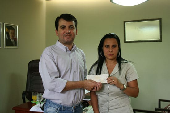 Prefeitura de Monlevade repassa R$ 12 mil a Associação de Pais e Amigos dos Surdos