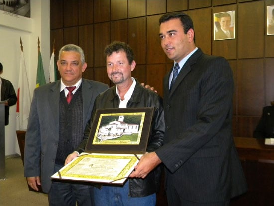 Câmara de Monlevade presta homenagem ao projeto Vida Nova