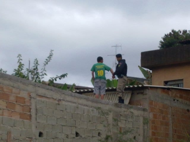 Interno é preso após pular sobre casas no Juca Rosa