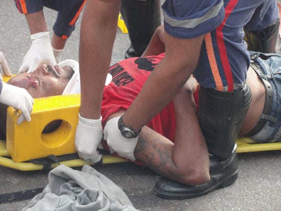 Homem encontrado caído com ferimento na cabeça