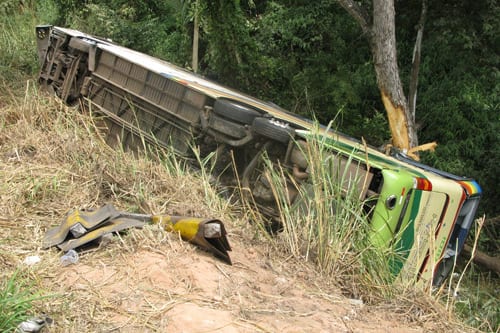 Morre vítima de acidente com ônibus da Banda 14 Bis na BR-381